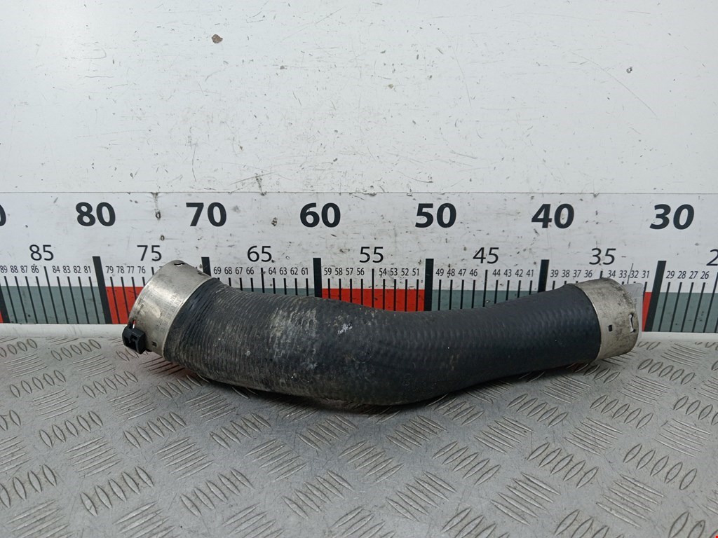 Патрубок интеркулера BMW 5er 5 серия F10/F11/F07 2009-2017