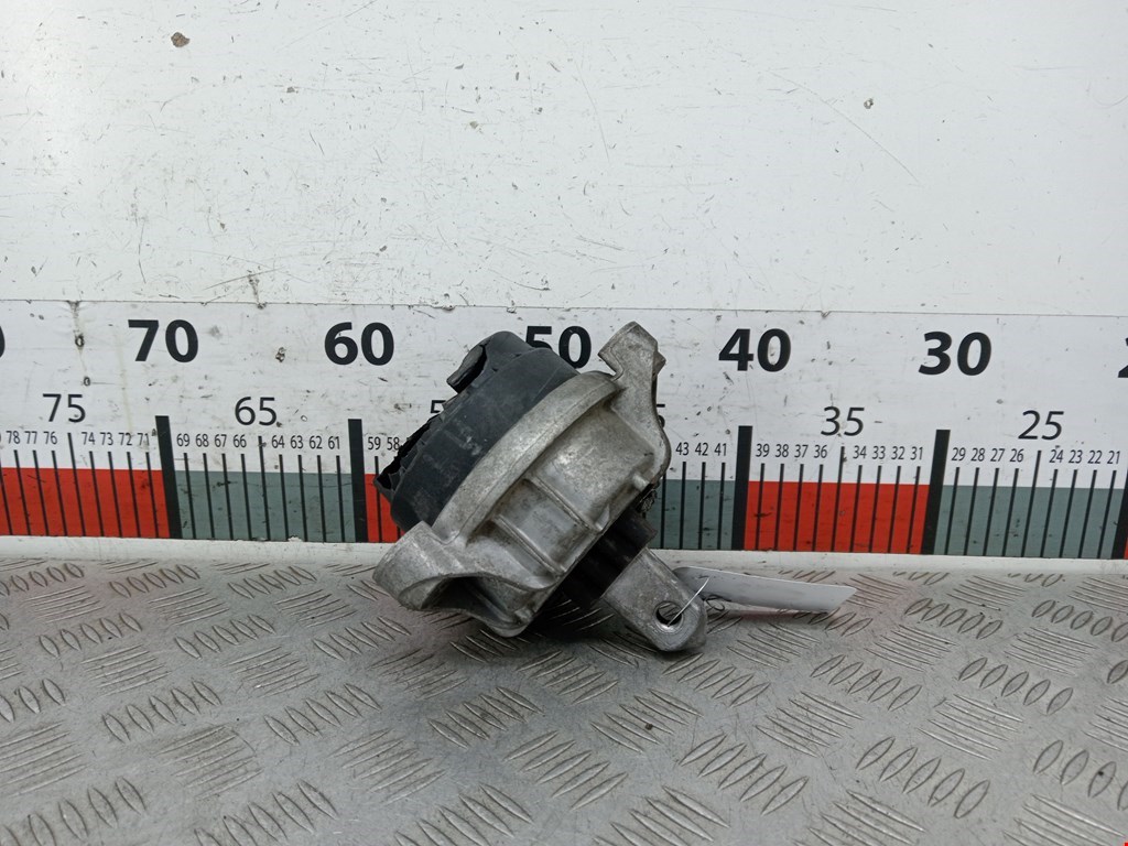 Подушка (опора) крепления двигателя BMW 5-Series (F07/F10/F11/F18) (2009-2017)