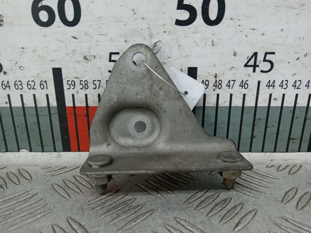 Подвес глушителя (выхлопной трубы) BMW 5-Series (F07/F10/F11/F18) (2009-2017)