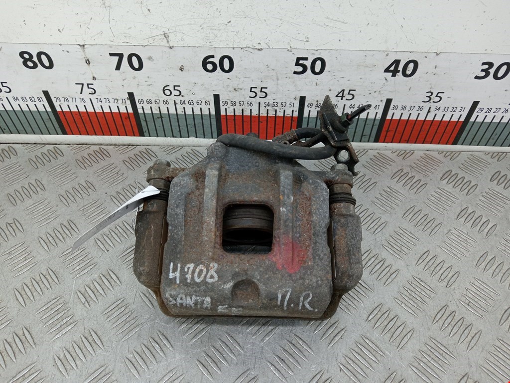 Суппорт передний правый Hyundai Sonata 4 (1998-2004)