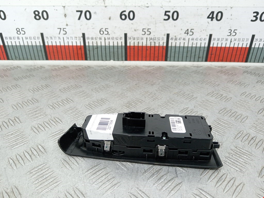 Блок управления стеклоподъемниками BMW 2er Grand Tourer F46 2015-2022