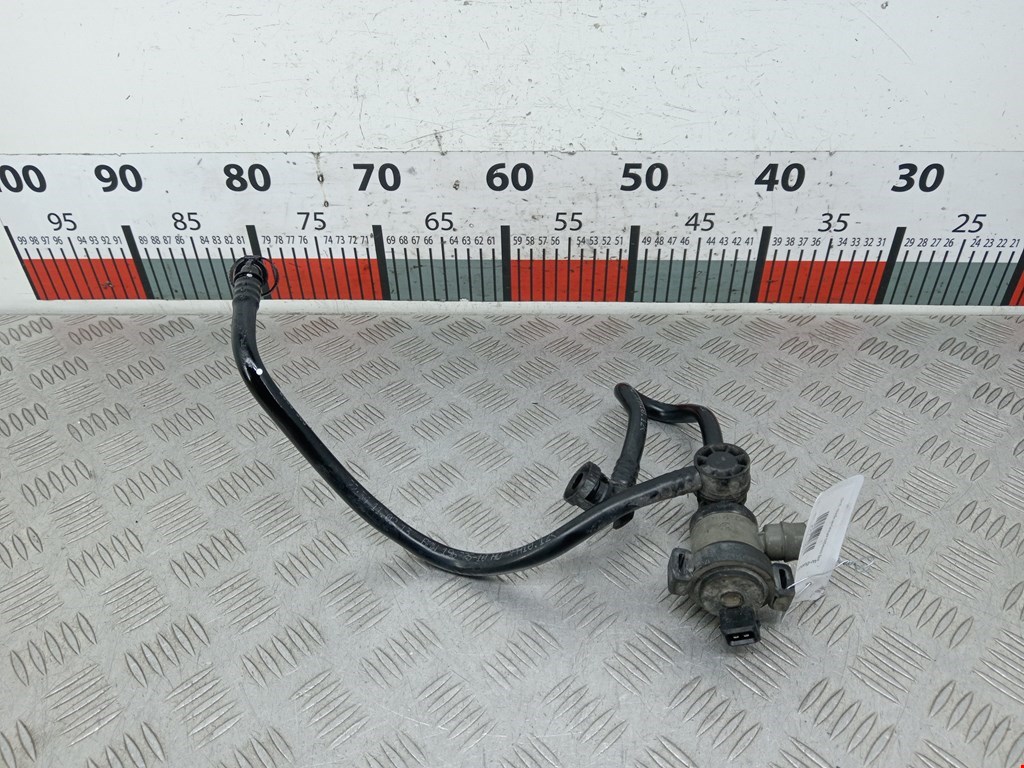 Клапан вентиляции топливного бака BMW 5-Series (F07/F10/F11/F18) (2009-2017)