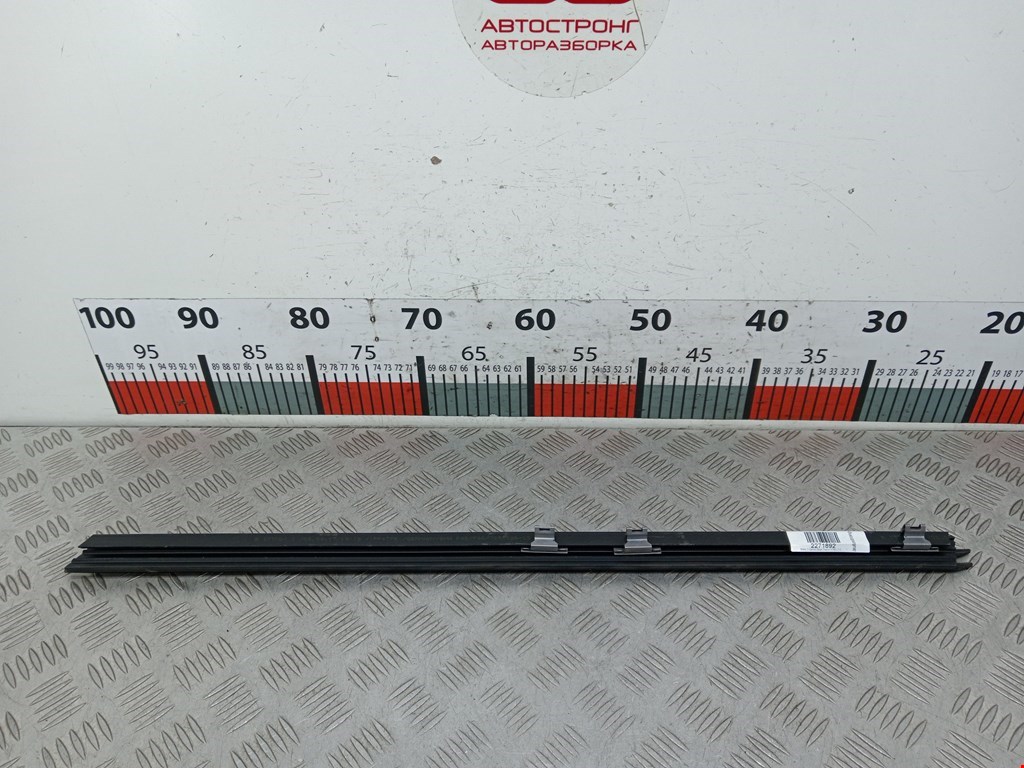 Уплотнитель (внутри) BMW 2er Grand Tourer F46 2015-2022