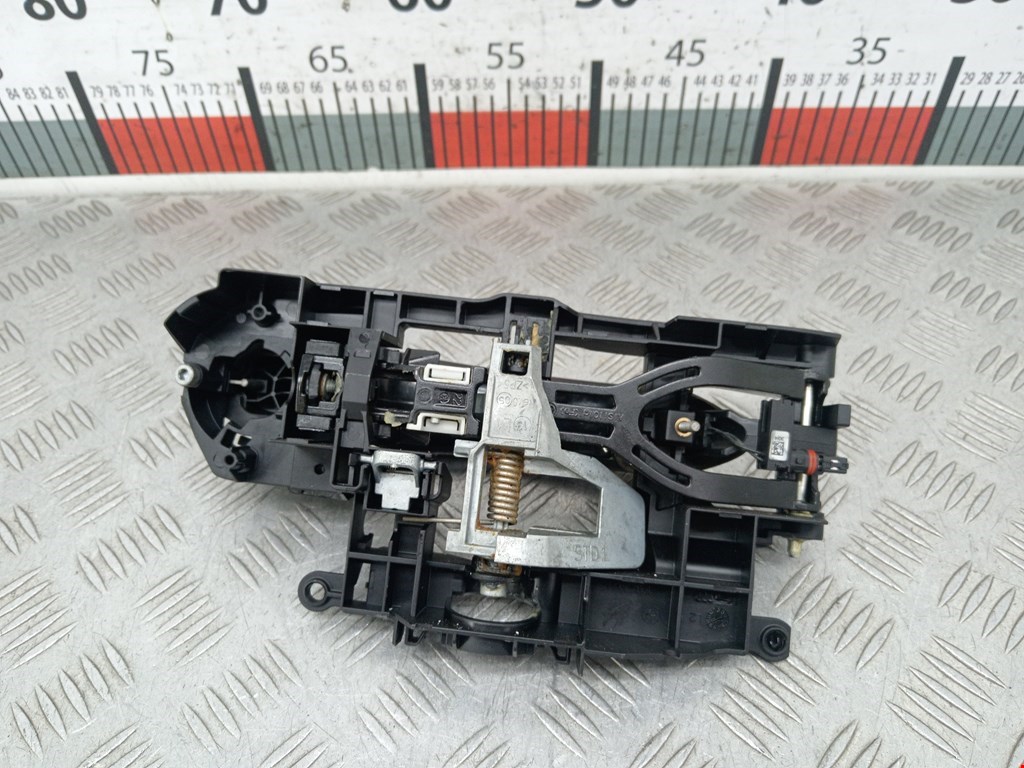 Ручка двери задней наружная левая BMW 5er 5 серия F10/F11/F07 2009-2017