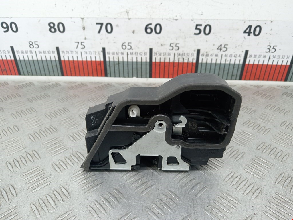 Замок двери передней левой BMW 5er 5 серия F10/F11/F07 2009-2017