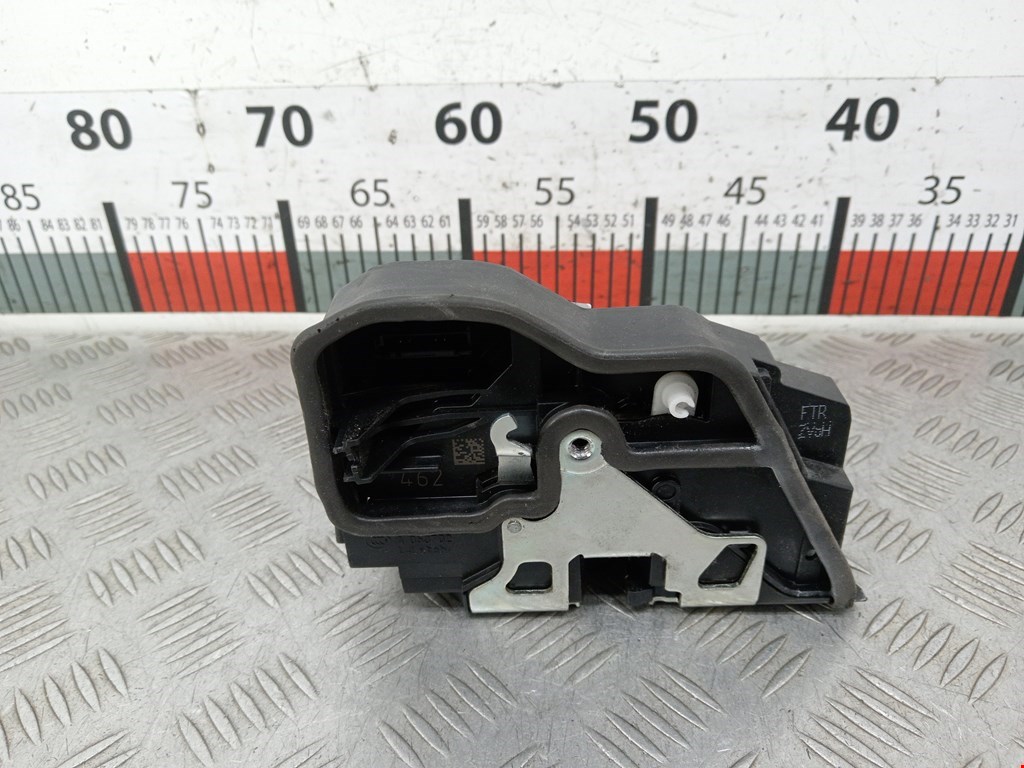 Замок двери передней правой BMW 5er 5 серия F10/F11/F07 2009-2017