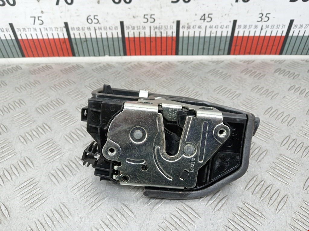 Замок двери передней правой BMW 5er 5 серия F10/F11/F07 2009-2017