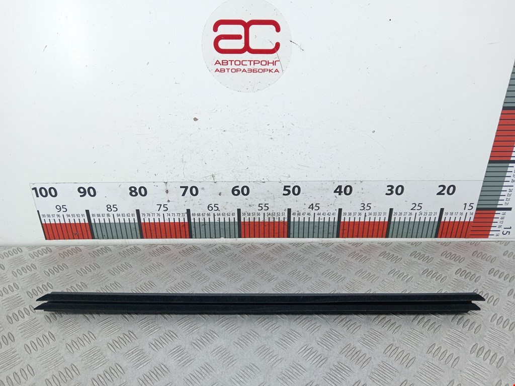 Уплотнитель (внутри) BMW 2er Grand Tourer F46 2015-2022