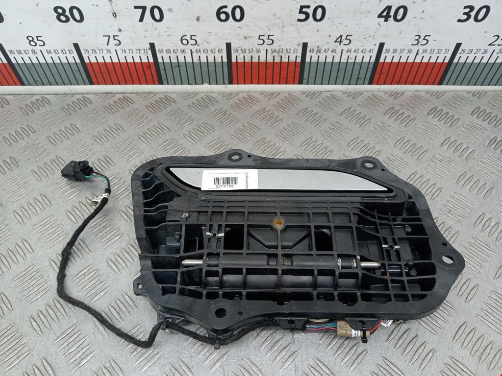 Ручка двери передней наружная правая TESLA Model S I 2012-н.в.