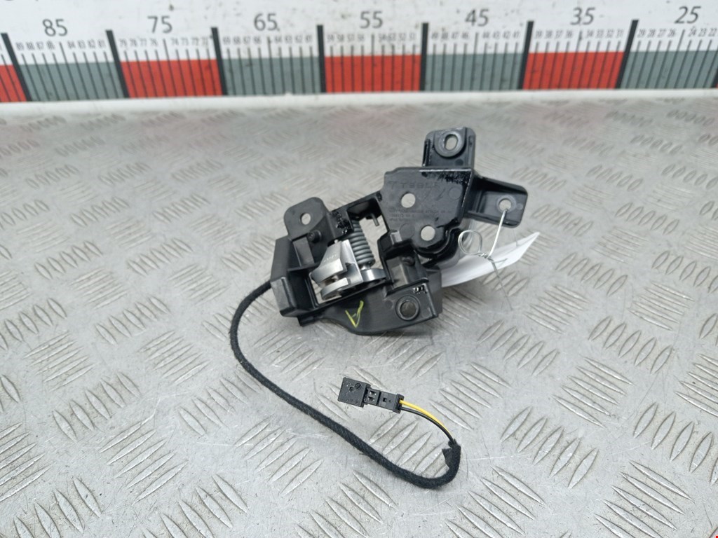 Ручка дверная задняя внутренняя правая TESLA Model S I 2012-н.в.