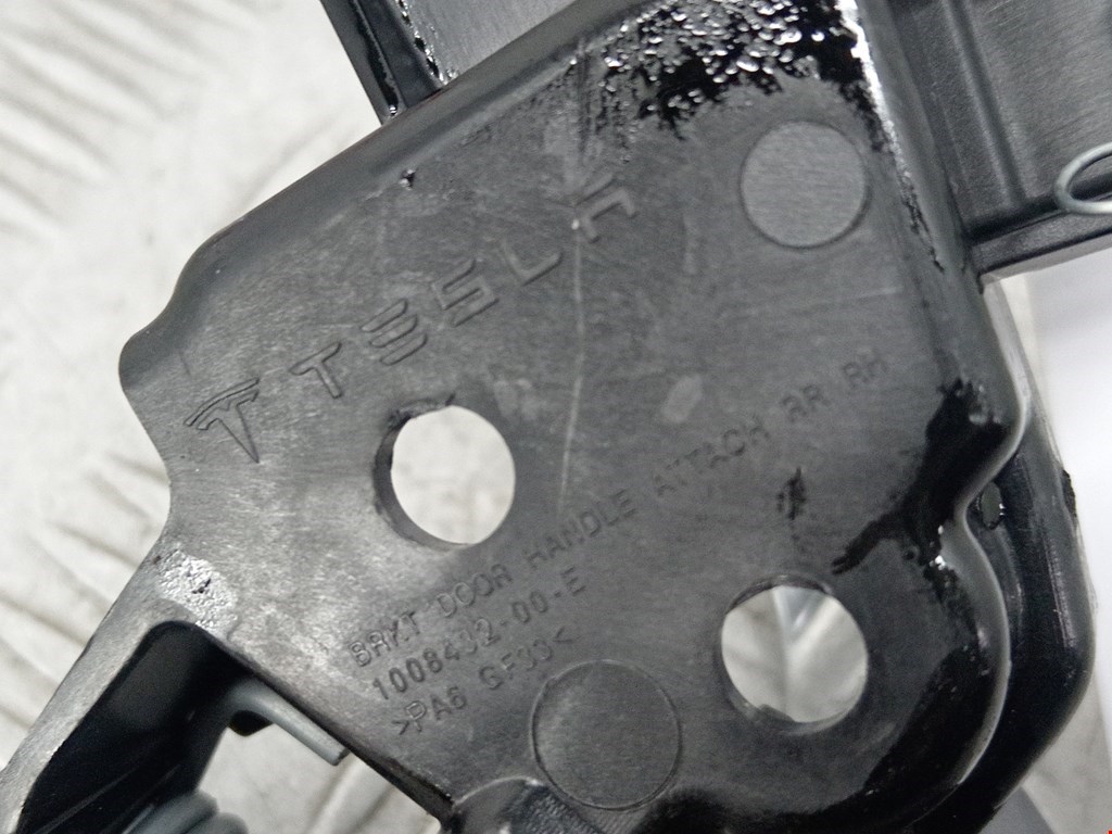 Ручка дверная задняя внутренняя правая TESLA Model S I 2012-н.в.