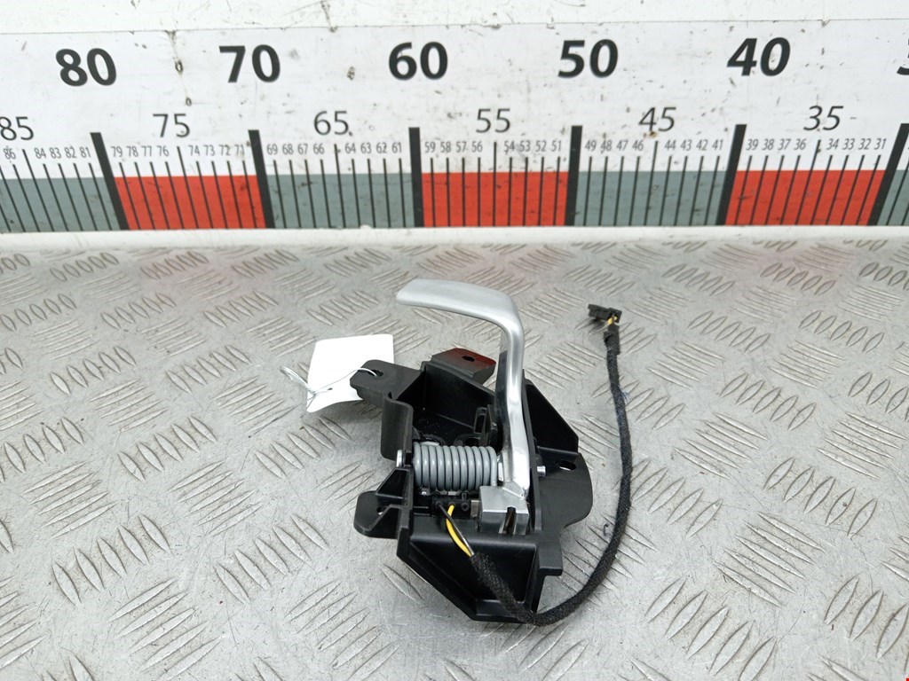 Ручка дверная задняя внутренняя левая TESLA Model S I 2012-н.в.