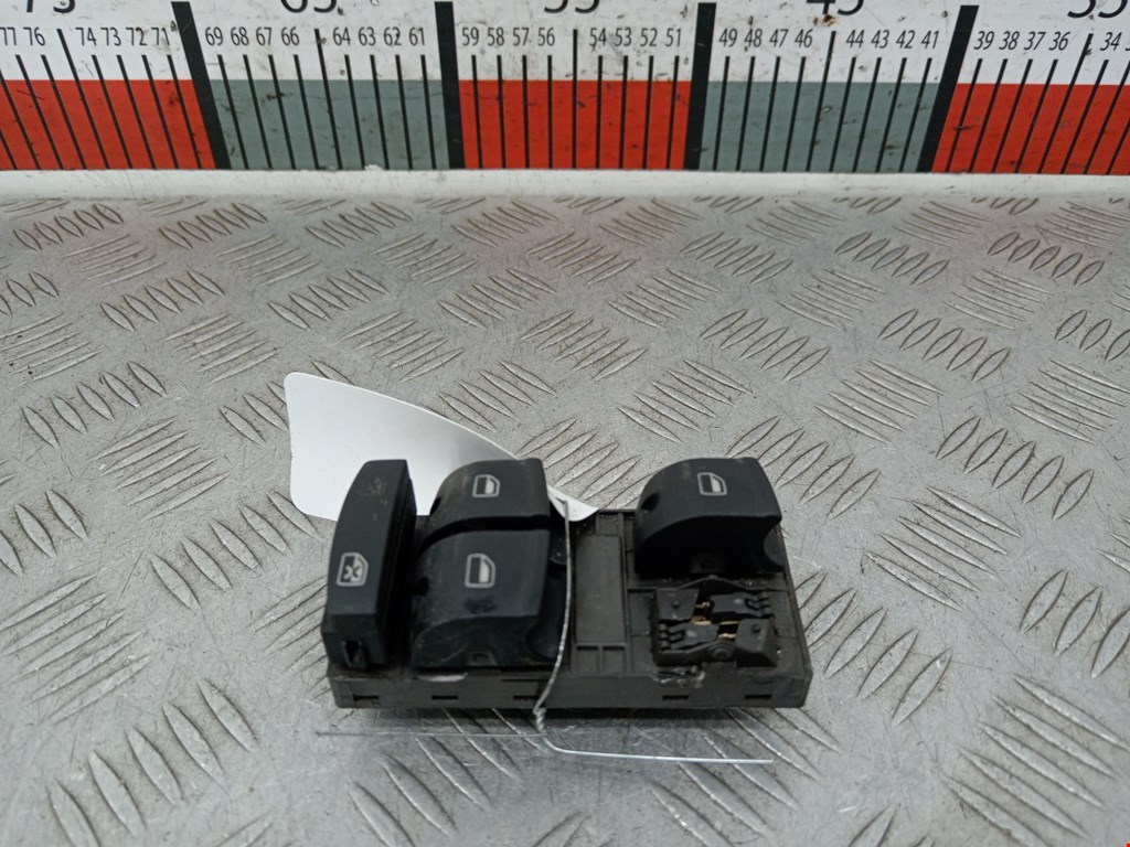 Блок управления стеклоподъемниками AUDI Q7 I 2006-2015