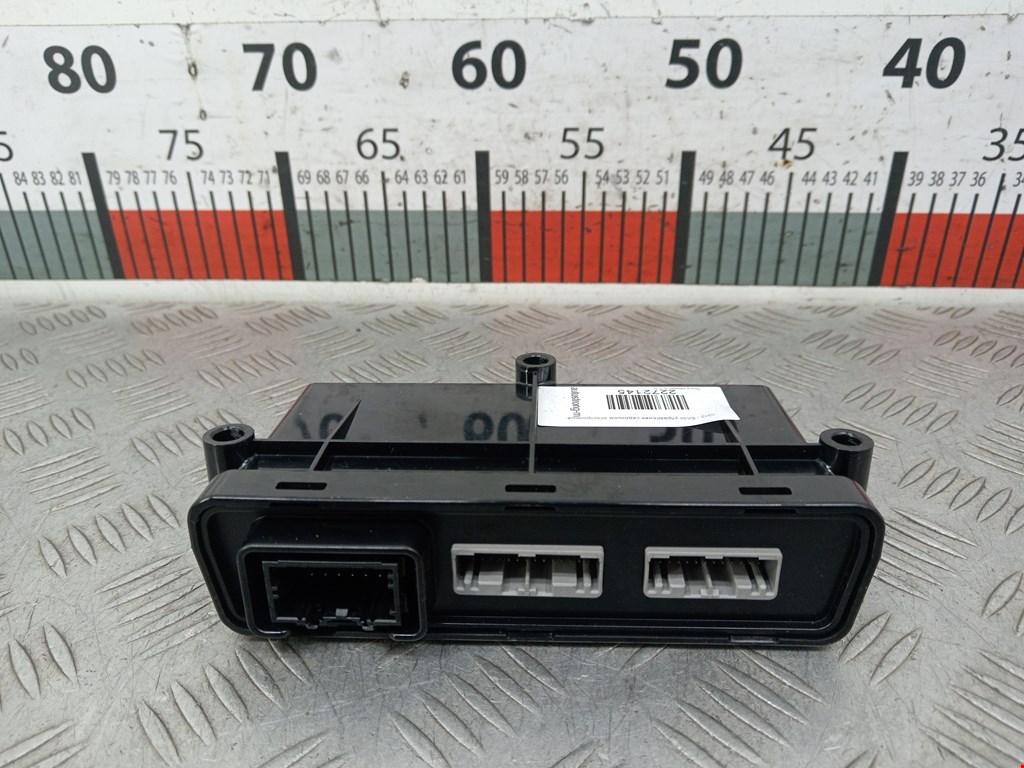 Блок управления двери Tesla Model S (2012-2023)