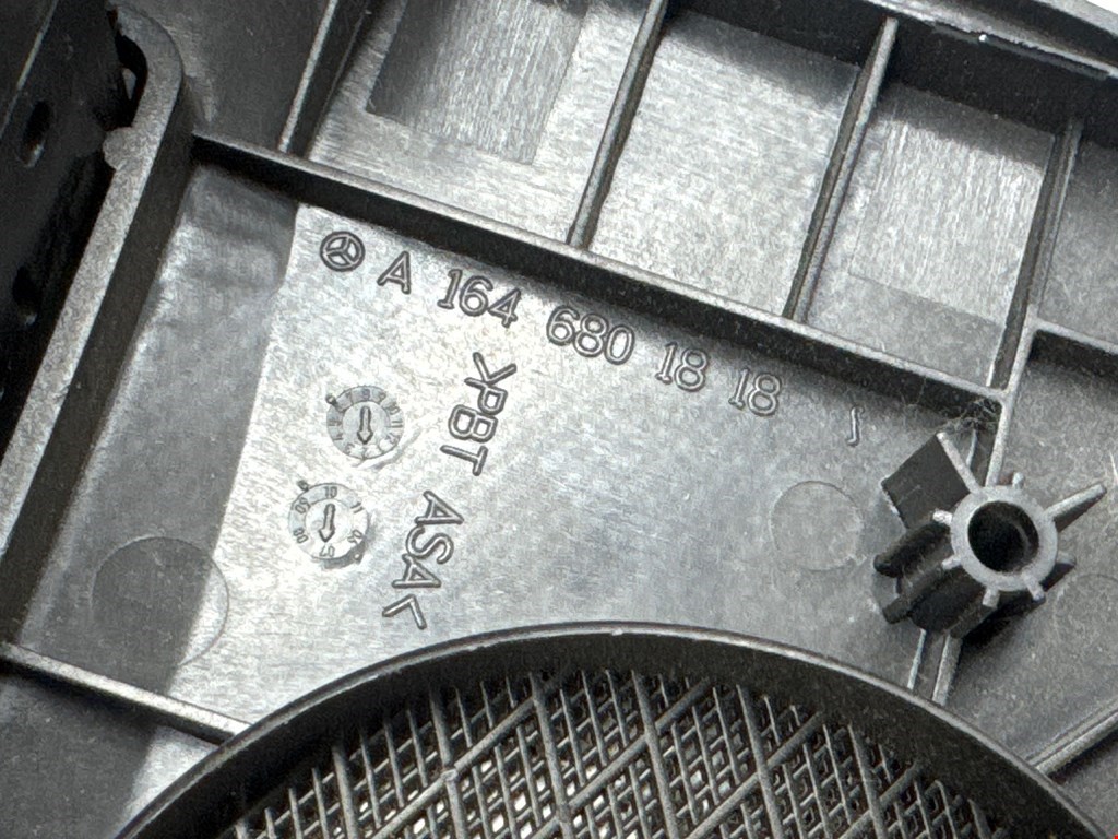 Дисплей информационный (компьютера) MERCEDES-BENZ M-Class W164 ML 2005-2011