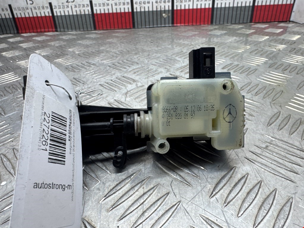 Активатор замка бензобака MERCEDES-BENZ M-Class W164 ML 2005-2011