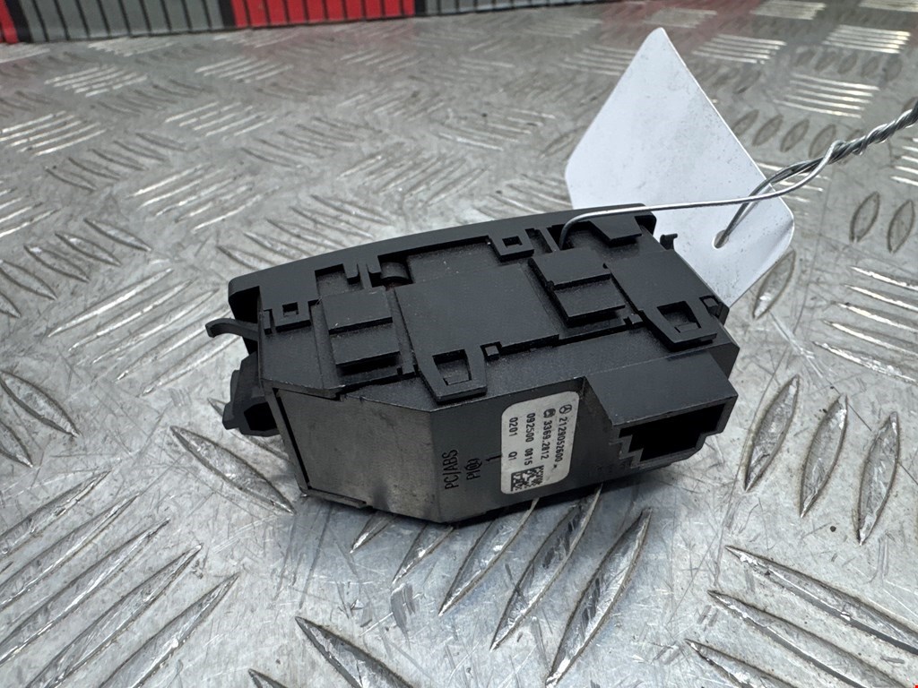 Кнопка аварийной сигнализации (аварийки) MERCEDES-BENZ E-Class W212, S212, C207 2009-2016