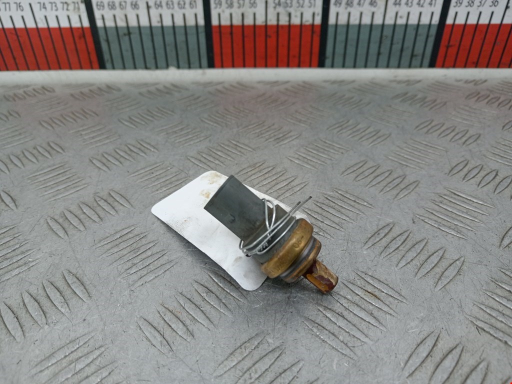 Датчик температуры (охлаждающей жидкости) VOLKSWAGEN Tiguan 2007-2018