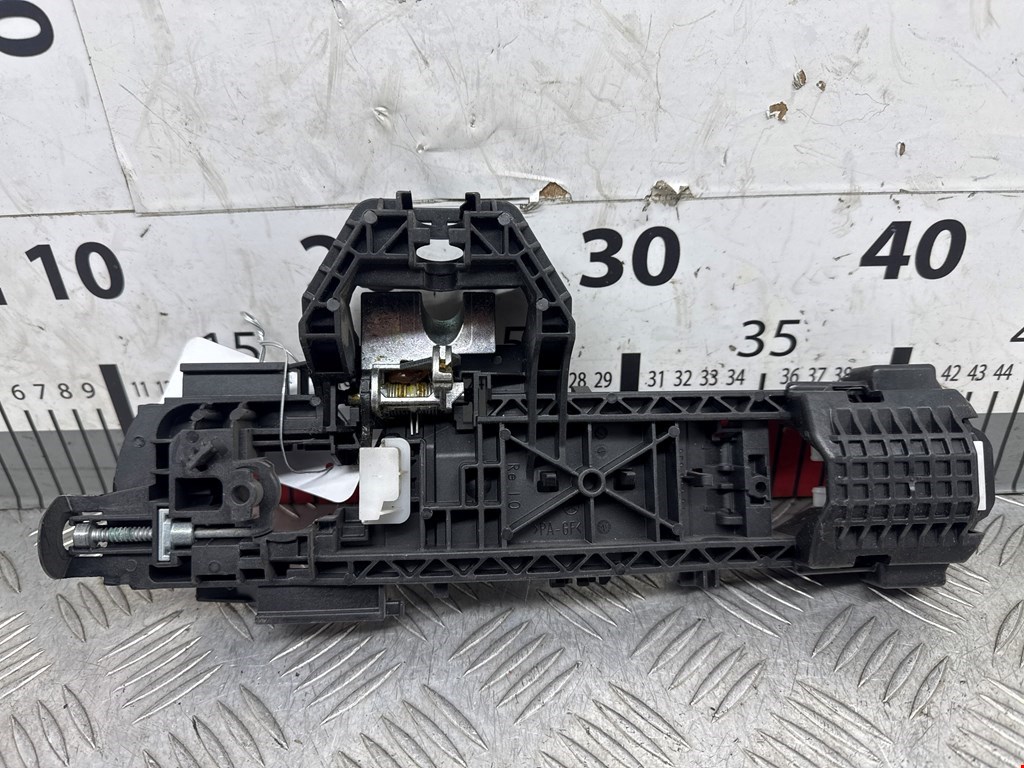 Кронштейн ручки MERCEDES-BENZ C-Class C-klasse W204 2007-2015