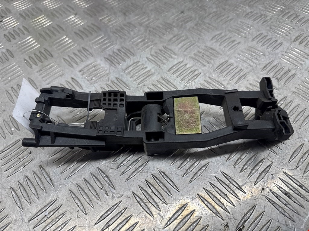 Кронштейн ручки MERCEDES-BENZ C-Class C-klasse W203 2000-2007