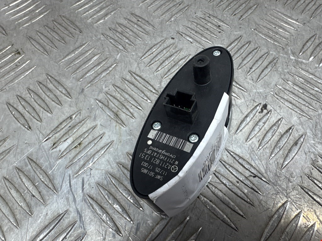 Кнопка стеклоподъемника MERCEDES-BENZ E-Class W211, S211 2002-2009