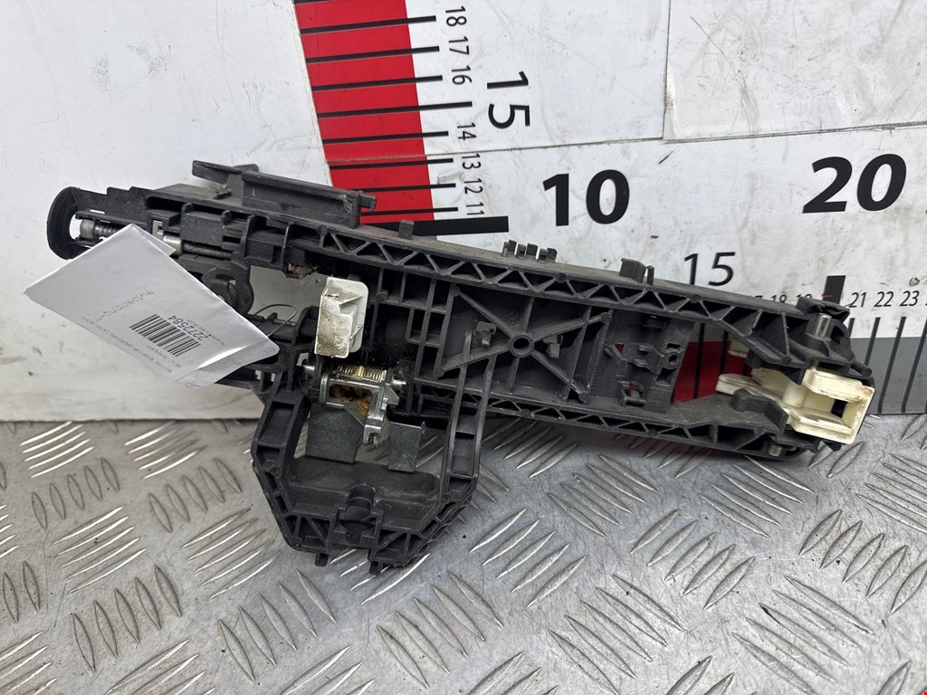 Кронштейн ручки MERCEDES-BENZ C-Class C-klasse W204 2007-2015