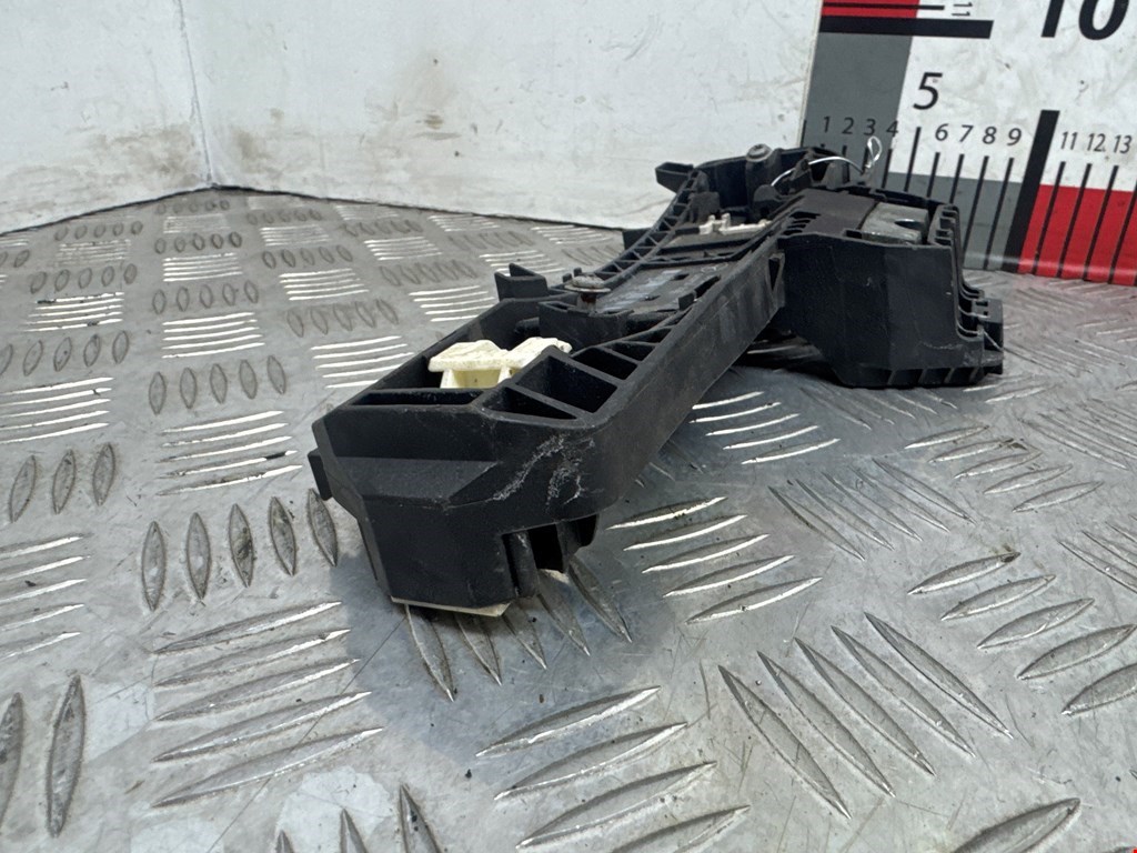 Кронштейн ручки MERCEDES-BENZ C-Class C-klasse W204 2007-2015