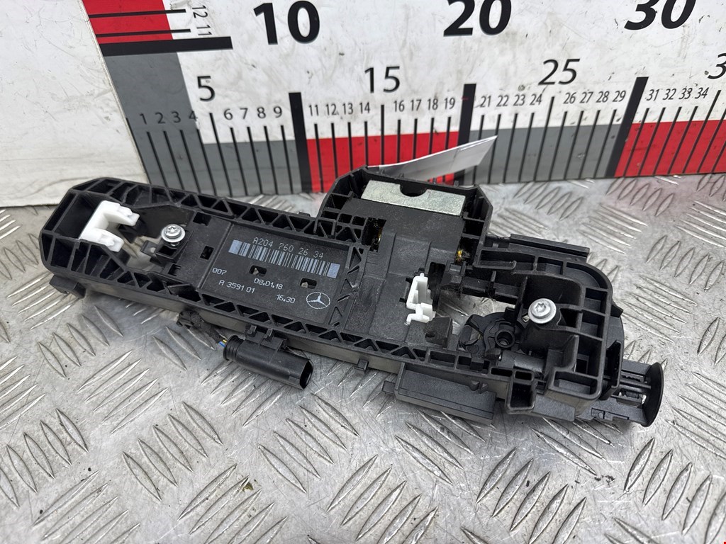 Кронштейн ручки MERCEDES-BENZ C-Class C-klasse W204 2007-2015