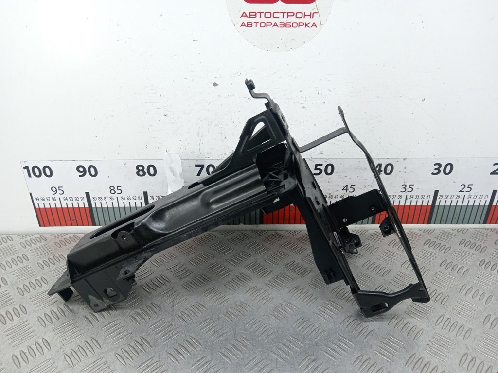 Кронштейн фары правый BMW 5er 5 серия F10/F11/F07 2009-2017