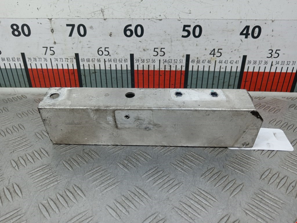 Кронштейн усилителя переднего бампера BMW 5-Series (F07/F10/F11/F18) (2009-2017)