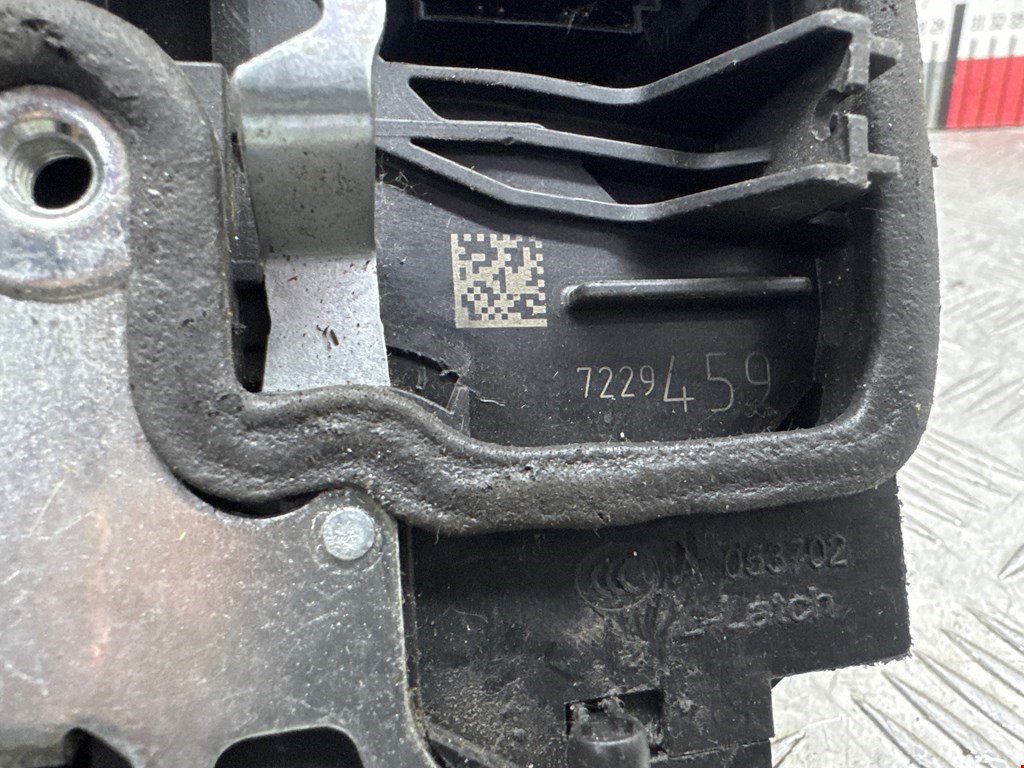 Замок двери задней левой BMW 5er 5 серия GT F07 2009-2016