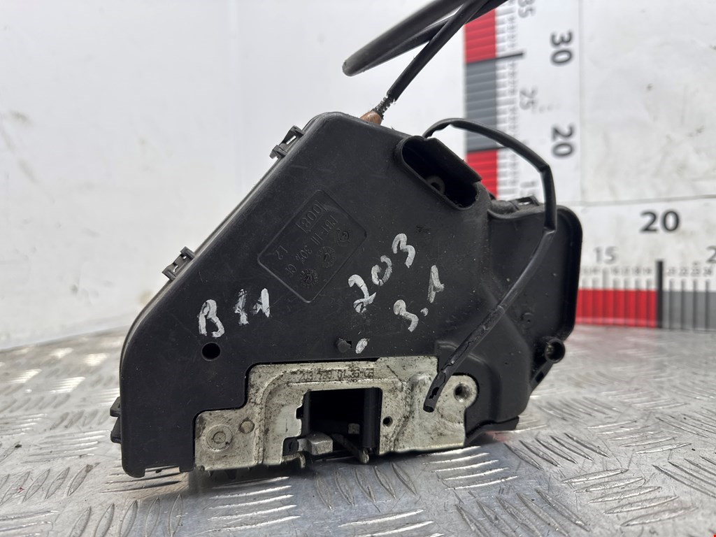 Замок двери задней левой MERCEDES-BENZ C-Class C-klasse W203 2000-2007