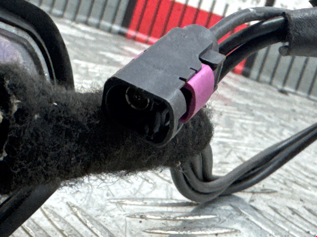 Антенна MERCEDES-BENZ C-Class C-klasse W204 2007-2015