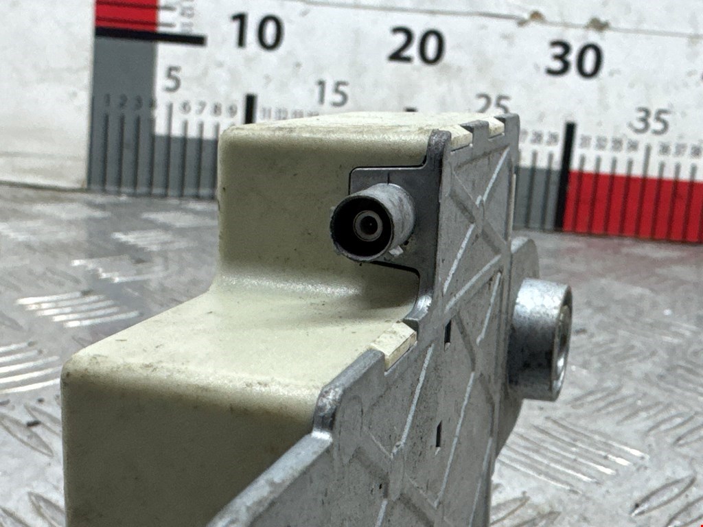 Усилитель антенны BMW X1 E84 2009-2015