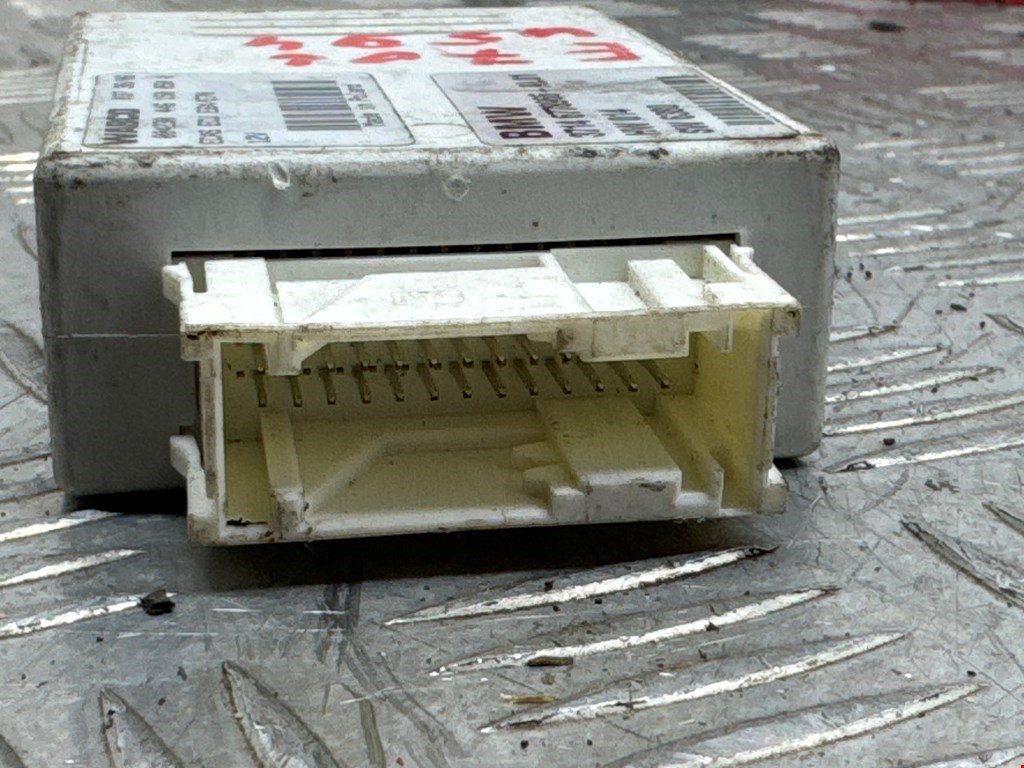 Блок управления стеклоподъемниками BMW X5 E70 2007-2013