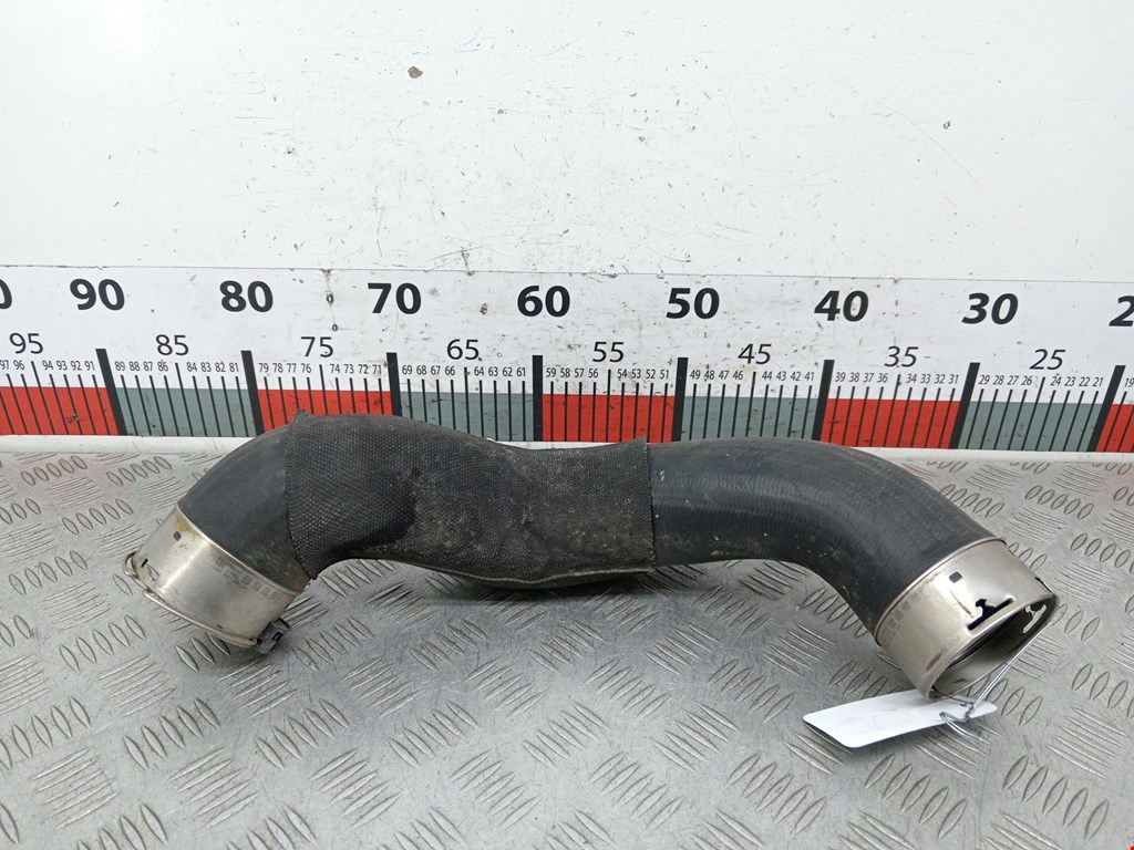 Патрубок интеркулера BMW 2er Grand Tourer F46 2015-2022