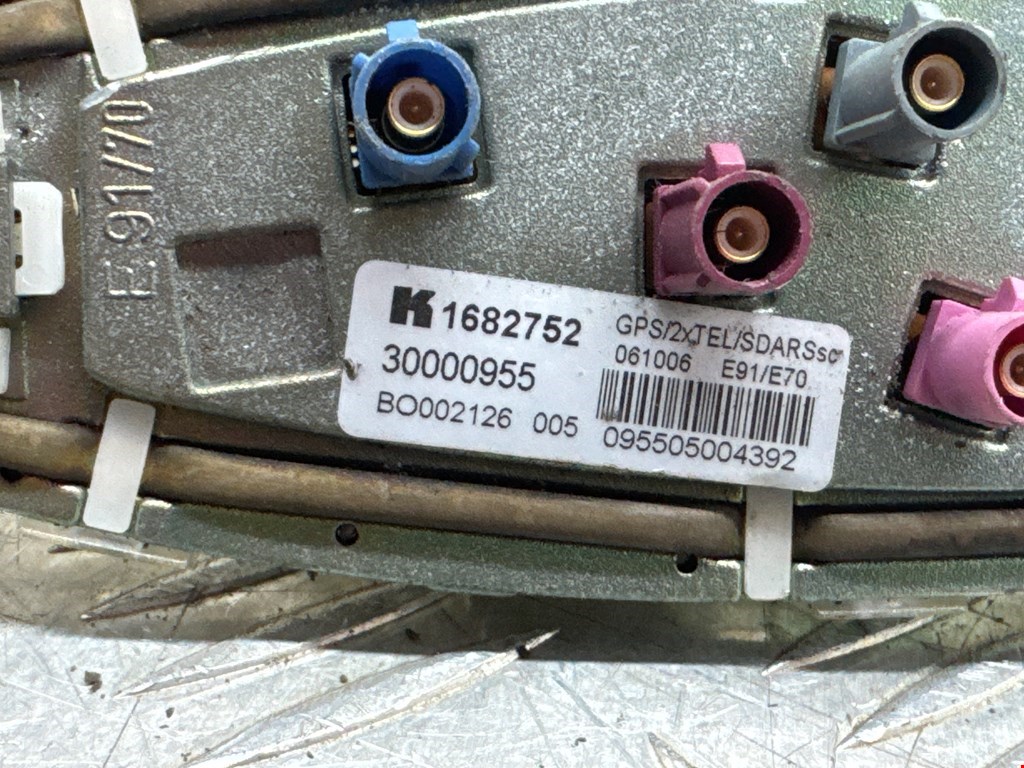 Антенна BMW X5 E70 2007-2013