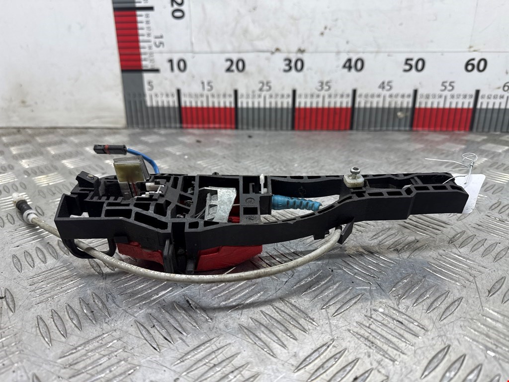 Кронштейн ручки BMW 2er F22/F23 2014-2021