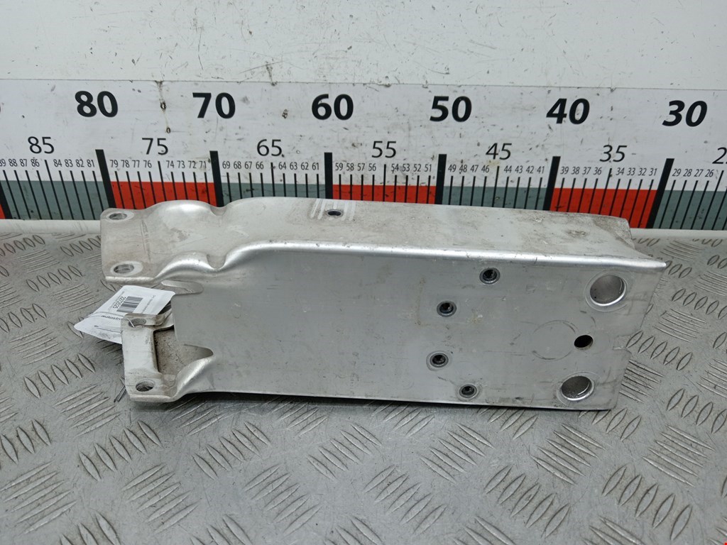 Кронштейн усилителя переднего бампера BMW 2-Series Gran Tourer (F46) (2015-2018)