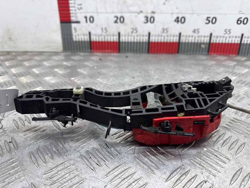 Кронштейн ручки BMW 2er F22/F23 2014-2021