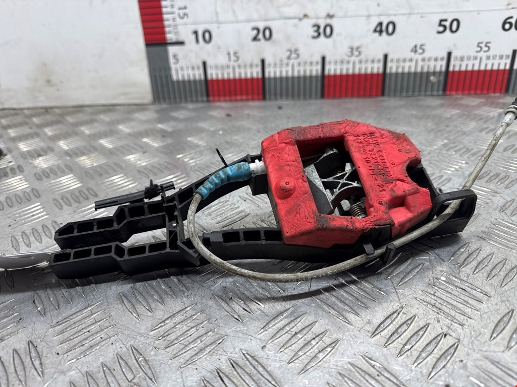 Кронштейн ручки BMW 2er F22/F23 2014-2021