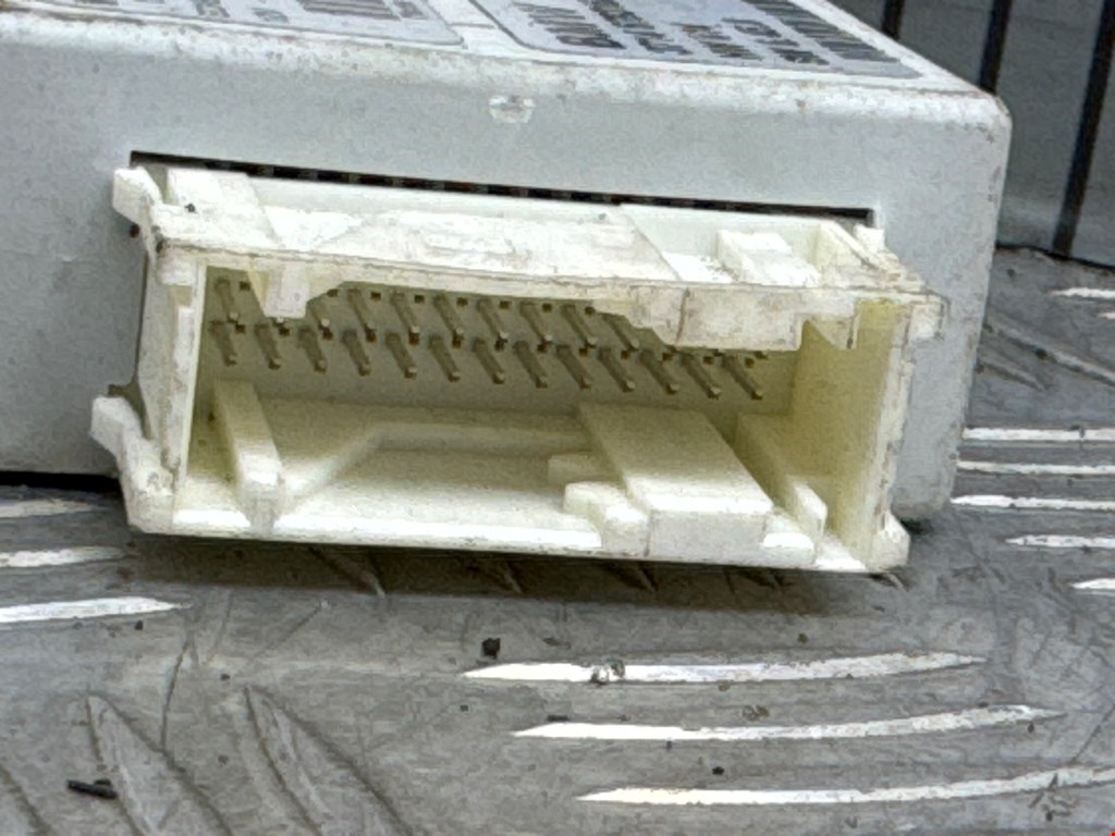 Блок управления стеклоподъемниками BMW X5 E70 2007-2013