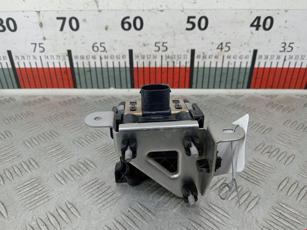 Дистроник (адаптивный круиз-контроль радар датчик SRR) Tesla Model S (2012-2023)