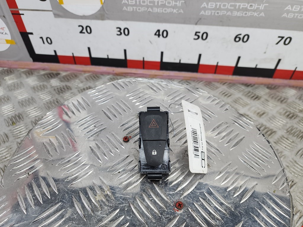 Кнопка аварийной сигнализации Renault Logan 2 (2013-2023)