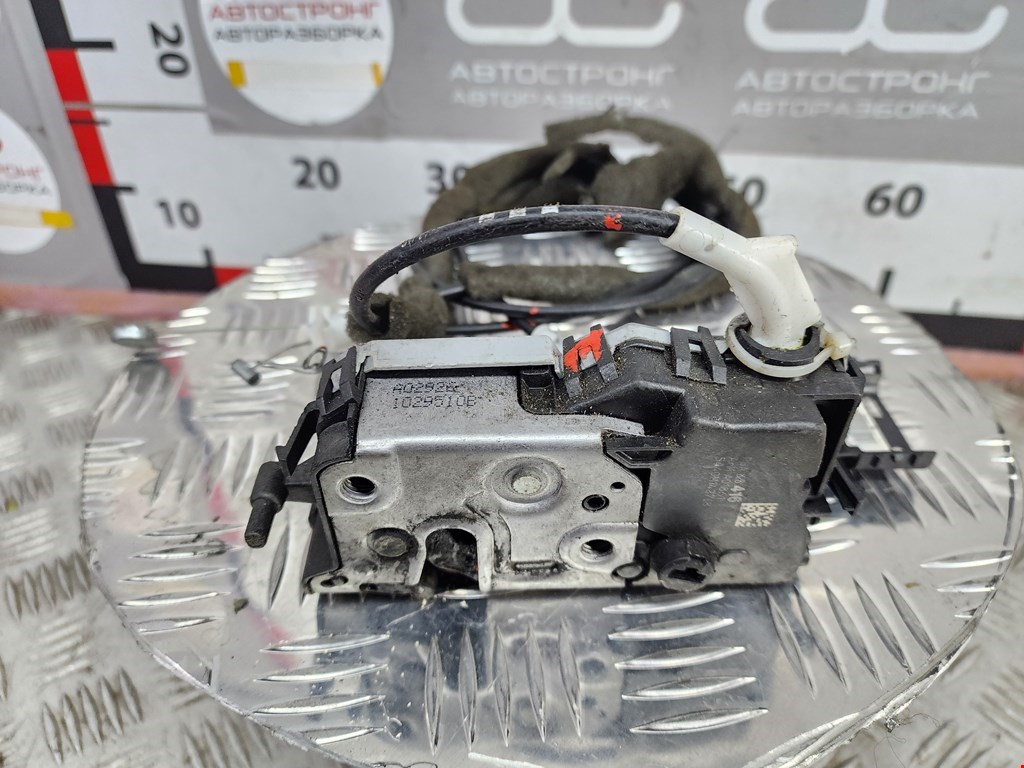 Замок двери сдвижной PEUGEOT Partner 2008-2018