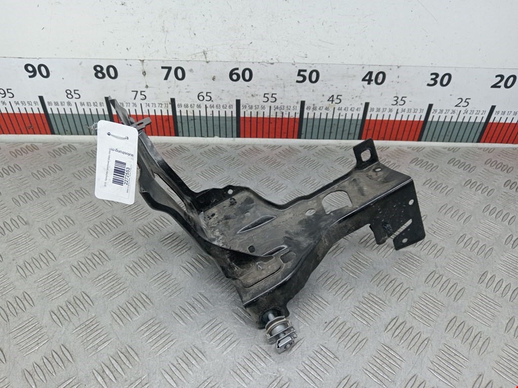 Кронштейн фары левый BMW 2er Grand Tourer F46 2015-2022