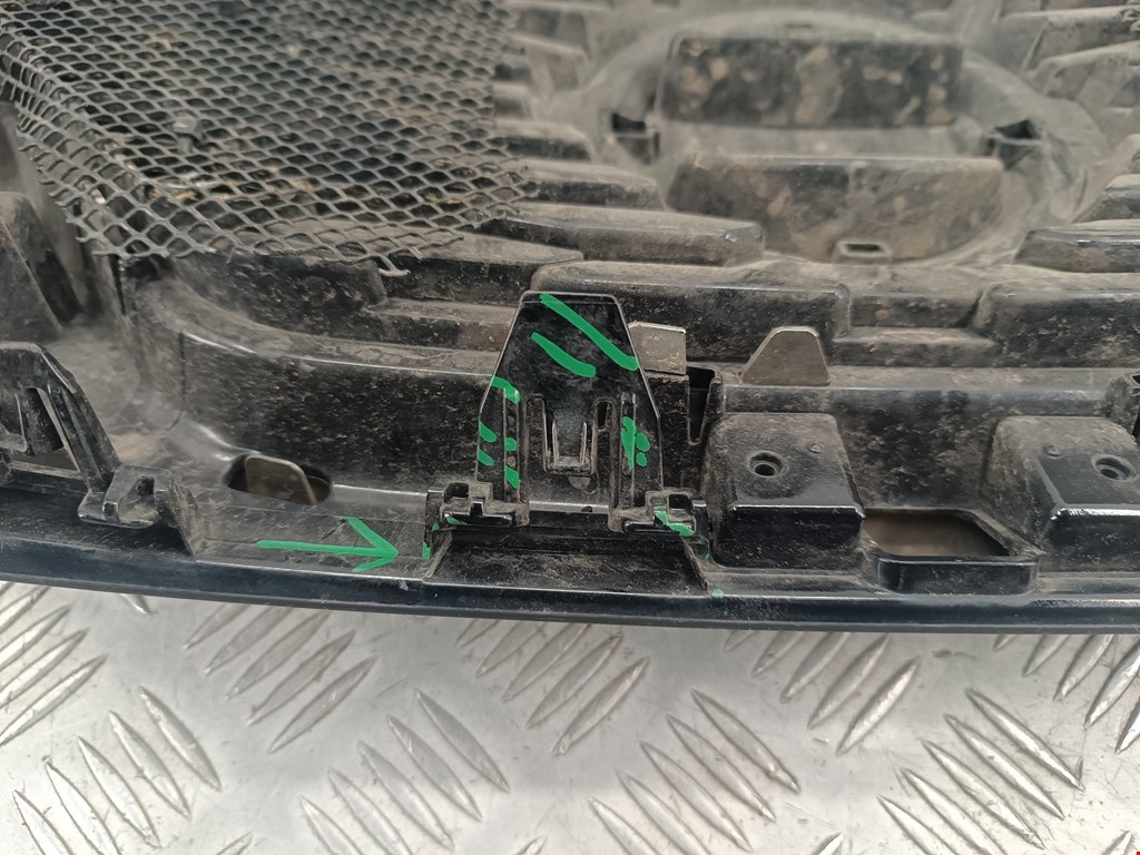 Решетка радиатора NISSAN Qashqai J11 2013-2022