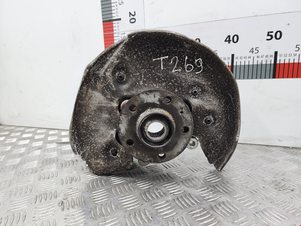 Ступица (кулак цапфа) задняя правая Audi A5 8T (2007-2016)