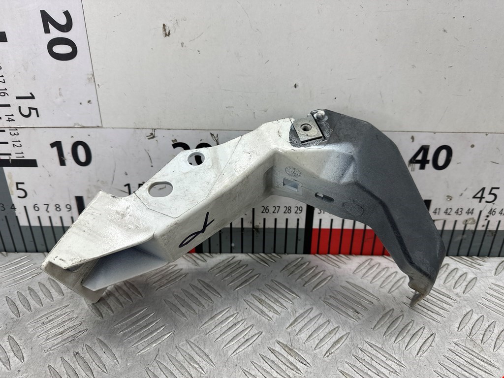 Кронштейн фары правый JAGUAR XF X250 2007-2015