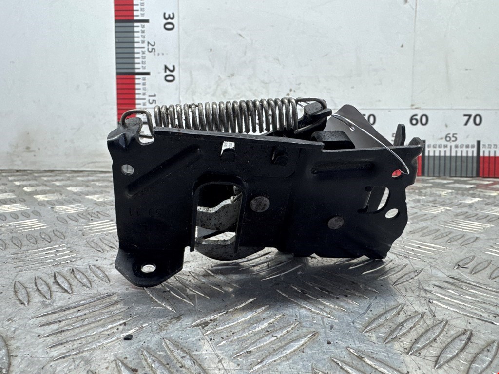 Замок капота BMW 3er F30/F31/F80 2011-2019